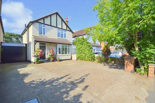 Laleham Road, Shepperton TW17, 3 bedroom detached house for sale ...