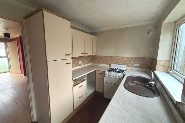 22, Llys Y Celyn, Caerphilly photo 4