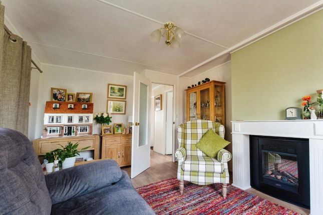 94 Sunnyhaven Park, Llandrindod Wells photo 3