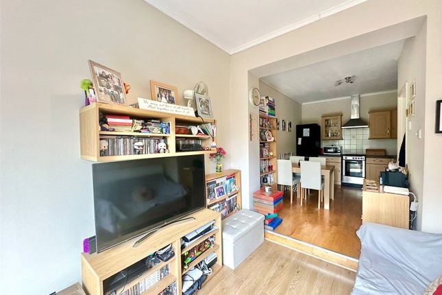 Flat for sale in York Road, Guildford, Surrey