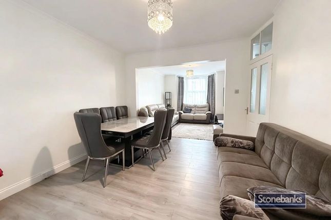 8, Bridge Road, Uxbridge photo 4