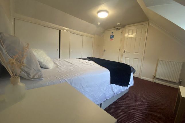 Room 1 82, Norwich Road, Cambridgeshire photo 3