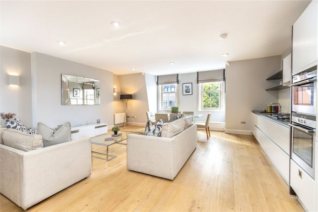 Thumbnail Flat to rent in Green Street, Mayfair, London