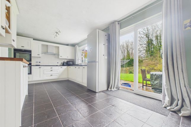 10, Kingfisher Drive, Stafford photo 2