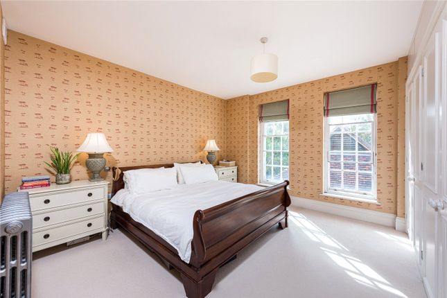30,, Mountford Mansions, London photo 4