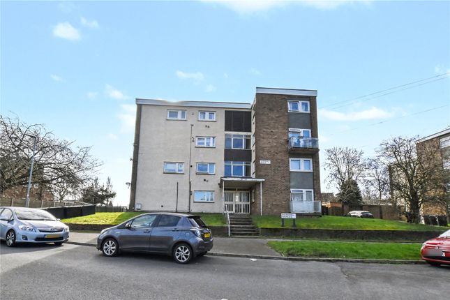 3-bed flat on 178, Queenshill Avenue, West Yorkshire, £135,000