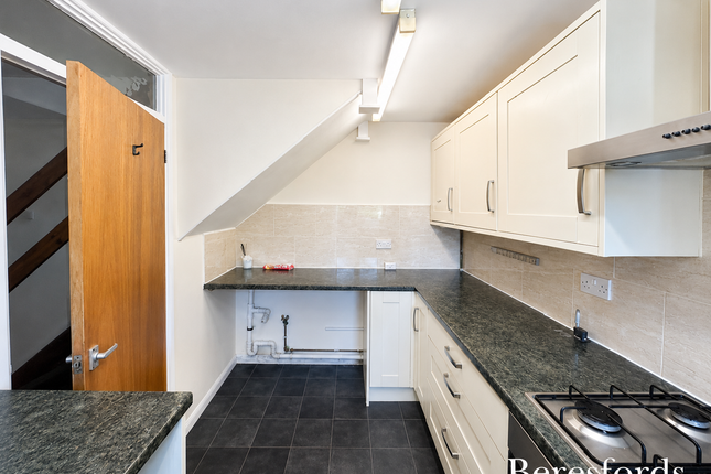 13, Wych Elm, Essex photo 4