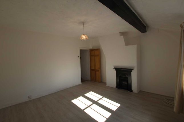 29, Livsey Street, Manchester photo 4