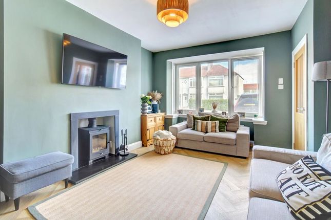 28, Geils Avenue, Dumbarton photo 2