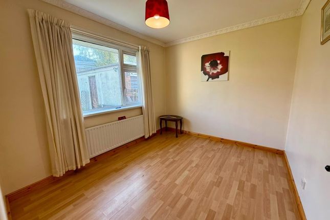 5-bed house on 20, Daisy Hill Park, Derry, £275,000