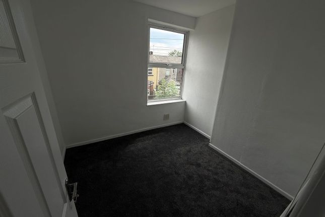 34, Peers Street, Bury photo 5