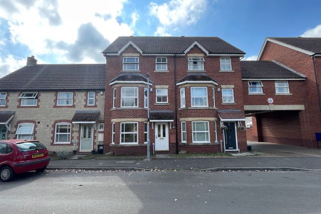 Thumbnail Town house for sale in Reeves Road, Devizes