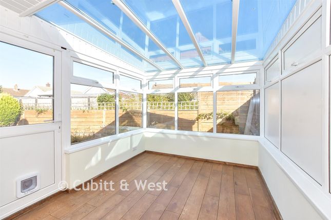 9, Kimbridge Park, East Wittering, Chichester photo 4