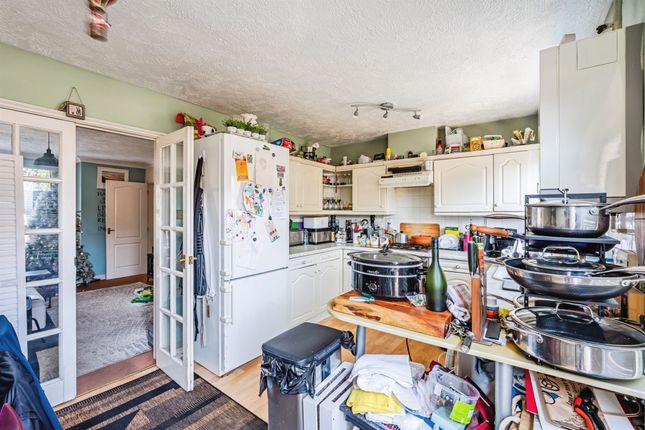 35, Salvador Close, Eastbourne photo 4