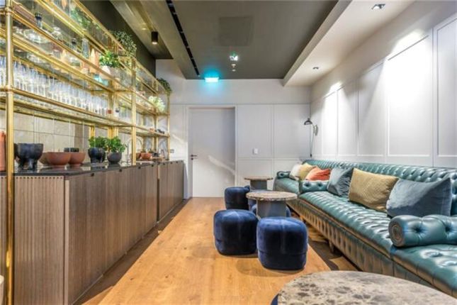 Flat for sale in Vicary House, Bartholomew Close, Barbican, London