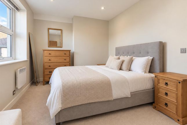 Flat 5, 122 Cathedral Road, Pontcanna, Cardiff photo 4