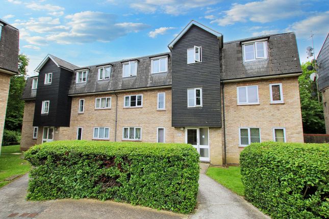 Flat for sale in Menzies Avenue, Laindon West