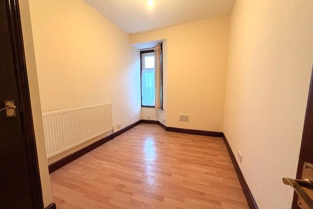 20A, Cameron Road, Ilford photo 4