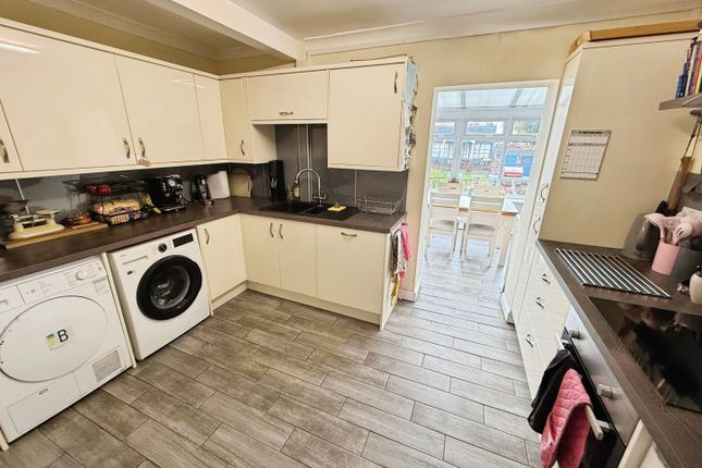 15 Sunnyside, Hinckley photo 4