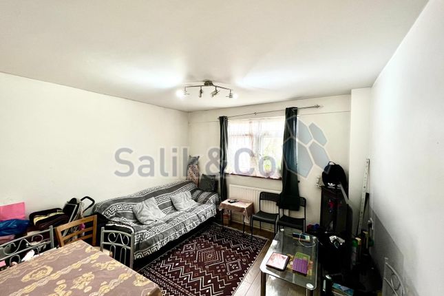 36 Sovereign House, Cambridge Heath Road, London photo 4