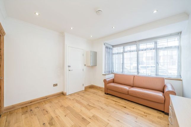 Ground Floor Unit, 33, Federal Road, Greenford photo 2