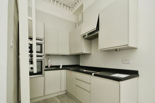 Flat 4, 3, Cavendish Place, Brighton photo 2