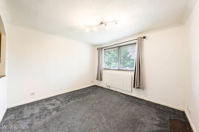 17, Westminster Drive, Burton-on-Trent photo 4