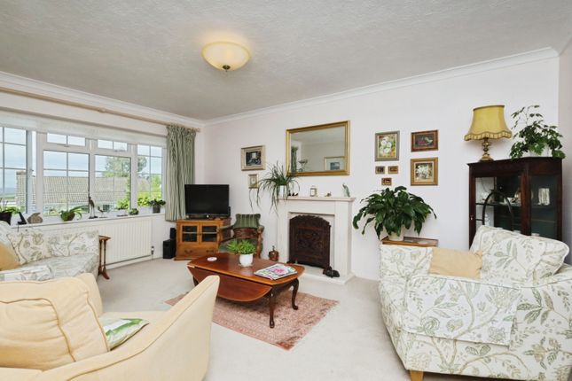 44, Gorse Hill, Heathfield photo 2