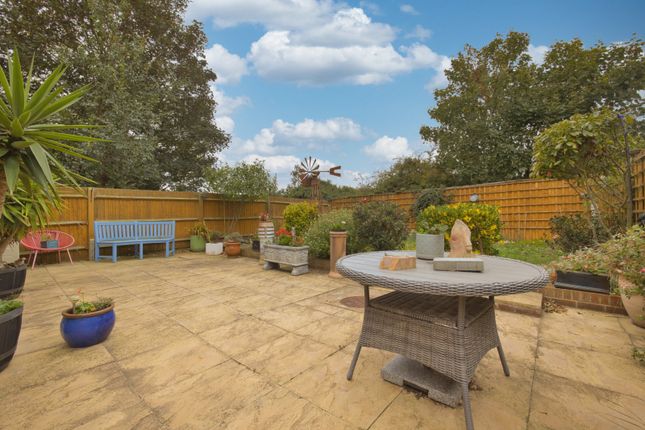 54, Hereson Road, Kent photo 4