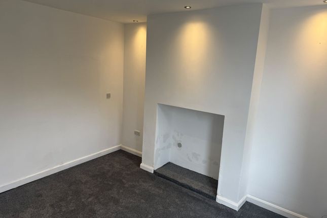93 Plodder Lane, Bolton photo 3