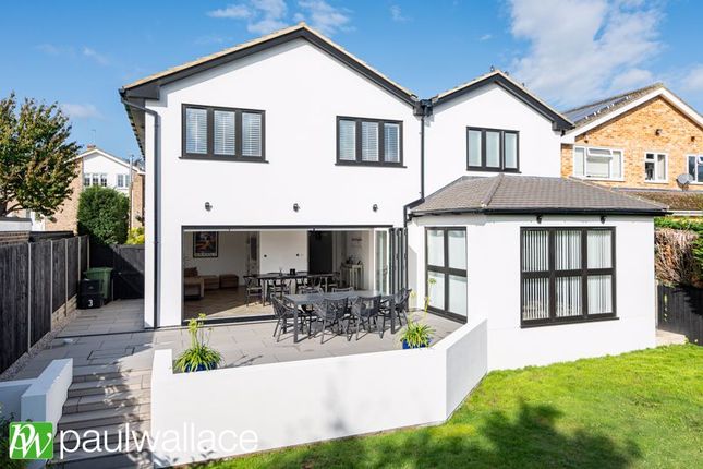 Detached house for sale in Baas Hill Close, Broxbourne