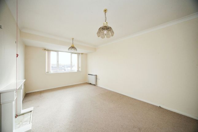 Flat for sale in Albion Street, Dunstable