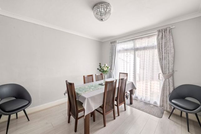 102, Elms Road, Harrow photo 4