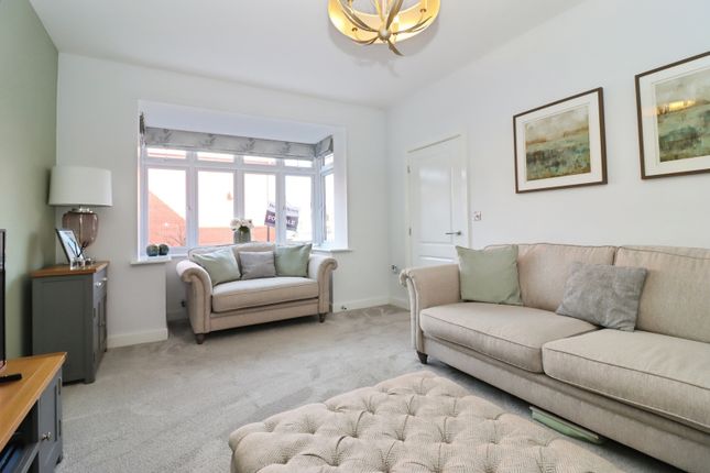 16, Nether View, Chesterfield photo 3