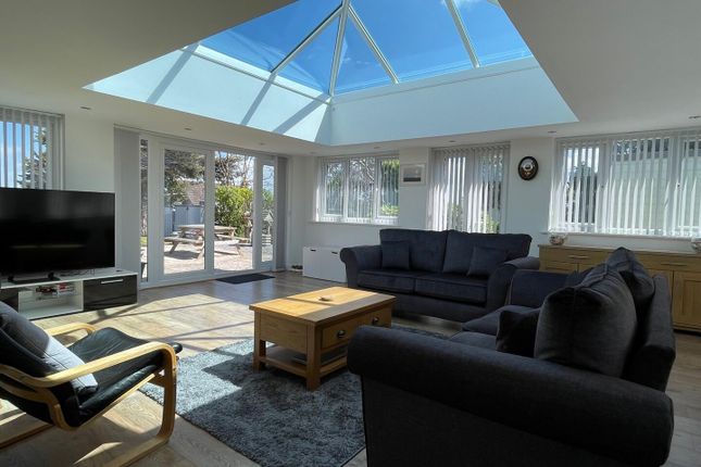 Sweet Retreat, Grass Road, South Road, Brean photo 2