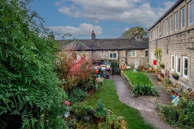 Thumbnail Terraced house for sale in Cliff Road, Holmfirth