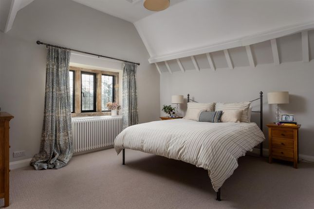 60 - Dowmans Farmhouse - Gl53 9Qy - Web.Jpg