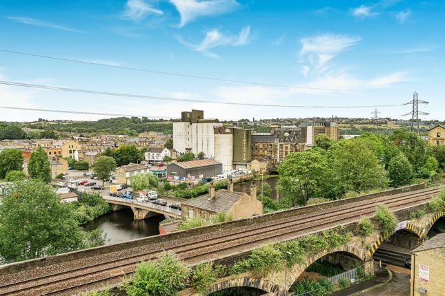 Apartment 54, Railway Bridge View, Brigouse photo 2