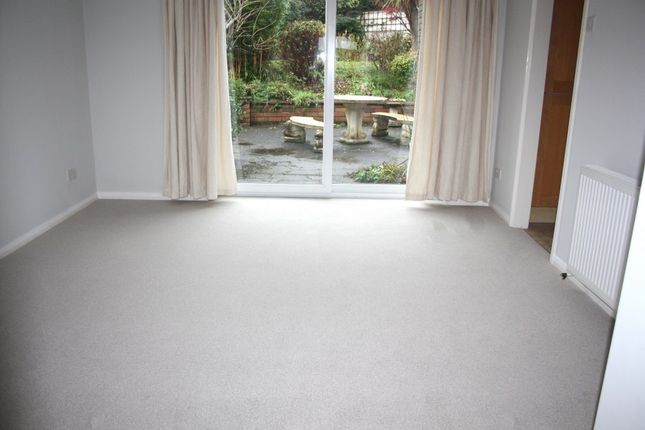 9, Kinver Close, Plymouth photo 5