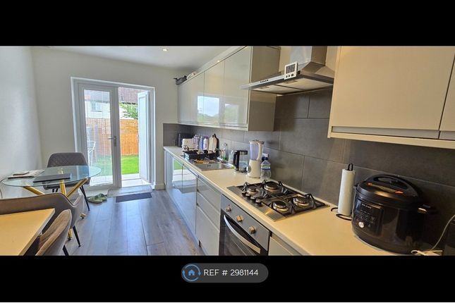 Redesdale Place, Leeds photo 4
