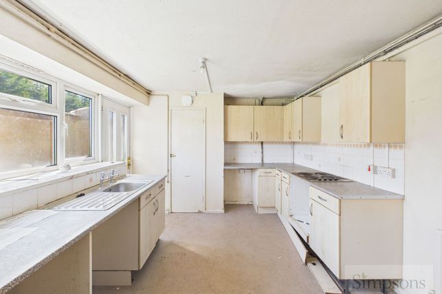 96 Appleford Drive, Abingdon photo 2