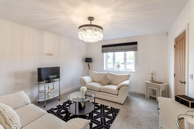 23 Fieldview Gardens, Retford photo 2