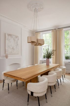 24, Connaught Square, London photo 4