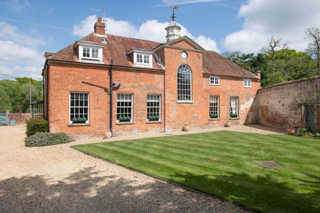 Country house for sale in Odiham Road, Winchfield, Hook, Hampshire