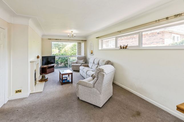23, Hough Green, Cheshire West and Ches photo 3