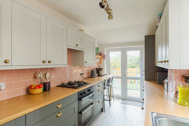 10, Kendon Drive, Bristol photo 3