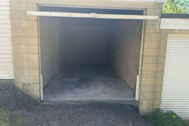 Garage, ,, The Farm, CORSHAM photo 4