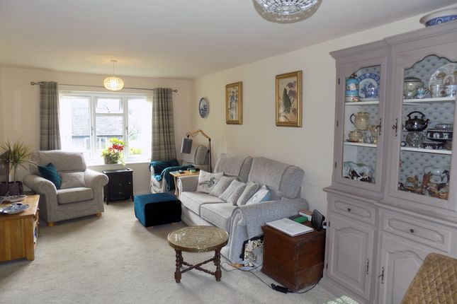 9, School Close, Fenny Bentley photo 3