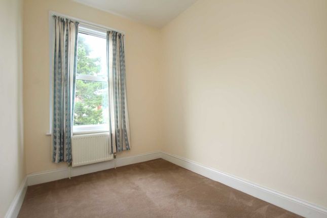 Property to rent in Graham Avenue, London