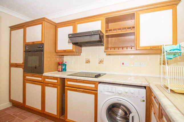 Flat 41, Rosecott, Horndean, Waterlooville photo 3